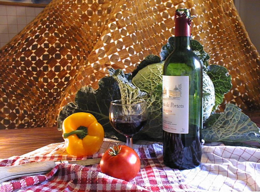 Nature morte au chou et � la bouteille